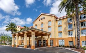 Comfort Inn & Suites Orlando North